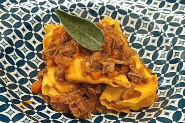 pappardelle al ragù