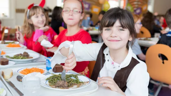 bambini rimini e riccione mangiano elior